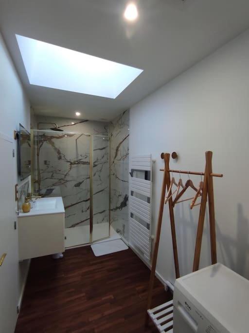Au Bord Du Loir Apartment Cloyes-sur-le-Loir Bagian luar foto